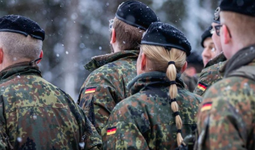 Бундесвер рассылает анкеты молодежи