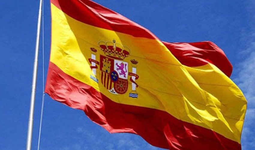 Испания объявила трехдневный траур по погибшим в Адамусе