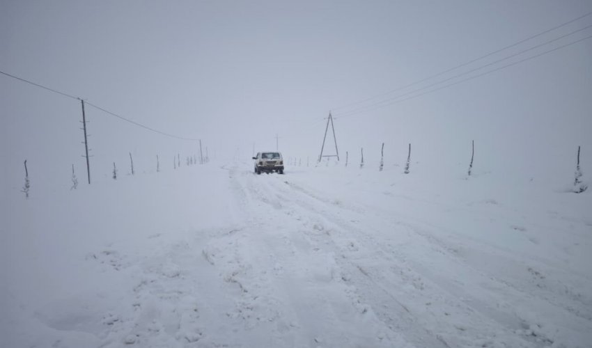 Cəlilabad&ndash;Yardımlı yolu bağlanıb, 50-dən çox kənd işıqsız qalıb