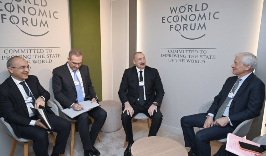 Əliyev Davosda &ldquo;J.P. Morgan&rdquo;ın baş icraçı direktoru Ceymi Daymonla görüşüb