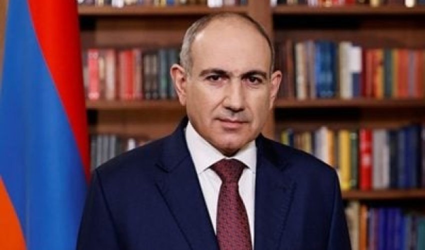 Пашинян отправился в Давос