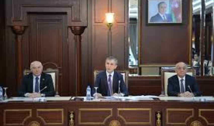 İnsan hüquqları komitəsi payız sessiyasında 11 məsələni müzakirə edib