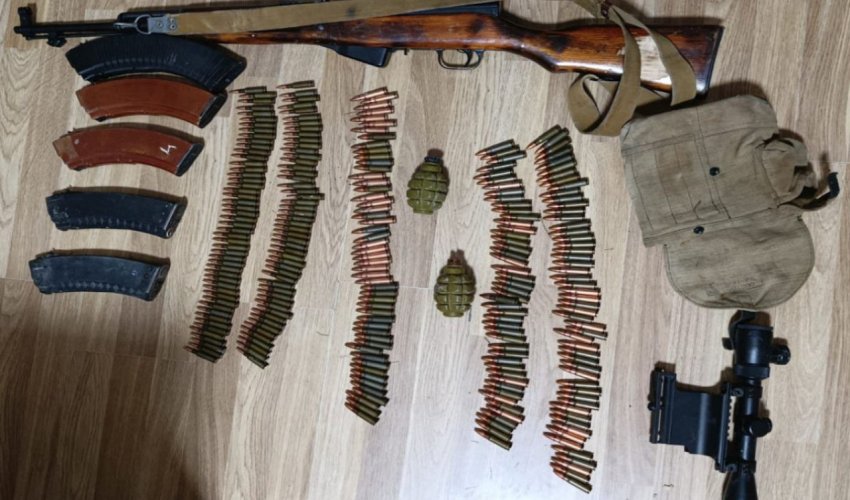 Polis qanunsuz saxlanılan silah-sursat aşkarlayıb