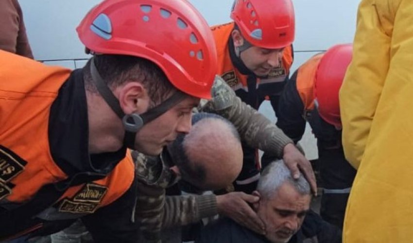 Təmir zamanı avtobusun altında qalan kişi belə xilas edildi