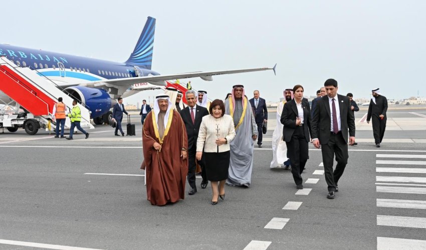 Сахиба Гафарова прибыла с визитом в Бахрейн