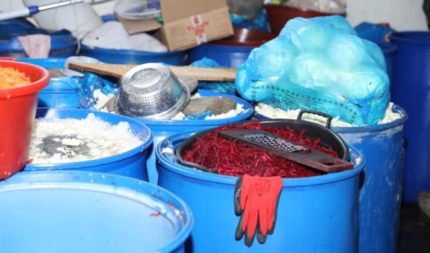 Açıq şəkildə satılan kələm turşusu ilə bağlı araşdırma aparılır - AQTA