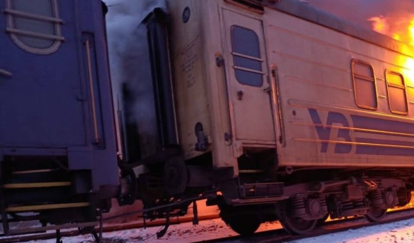 Россия ударила по пассажирскому поезду в Харьковской области: есть раненые