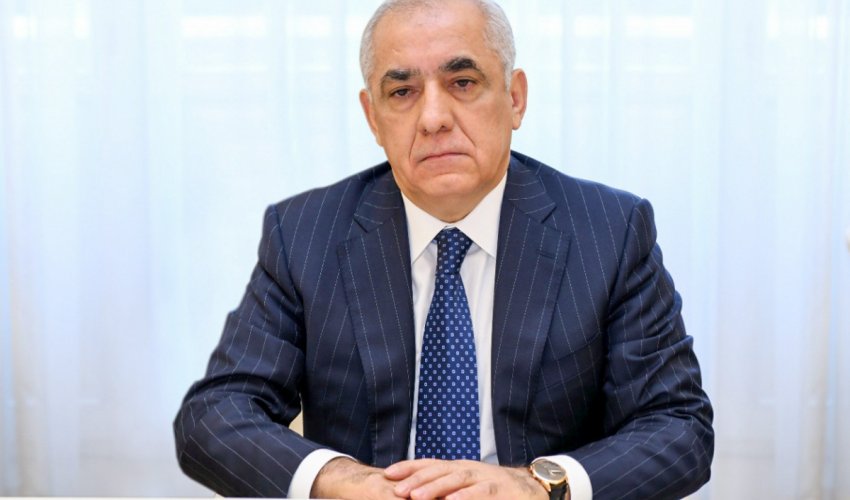 
Əli Əsədov qərar imzalayıb