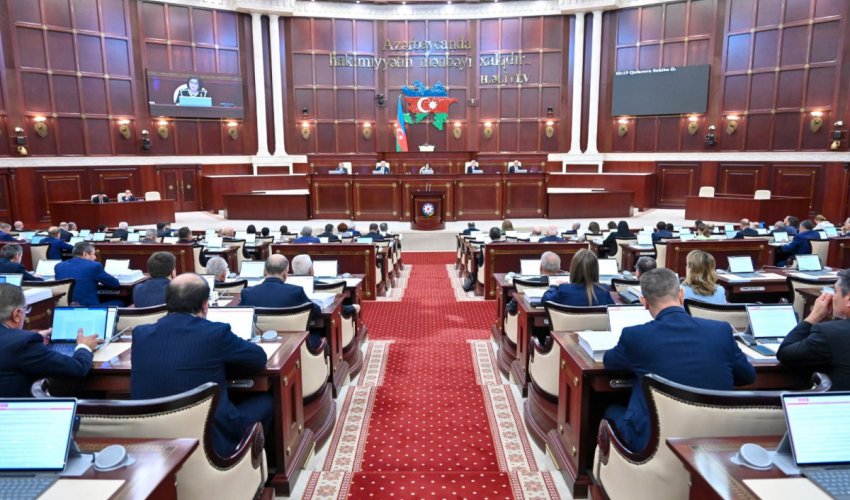 Milli Məclisdə Hesablayıcı və İntizam komissiyaları yeni tərkibdə formalaşıb