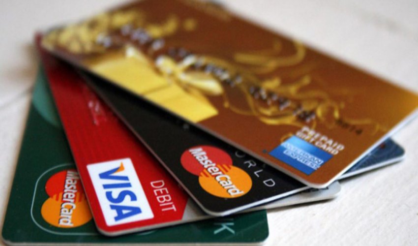 Kredit kartları ilə aparılan əməliyyatların həcmi artıb