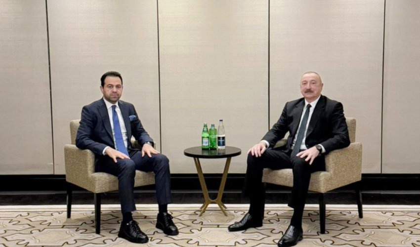 Əliyev Əbu-Dabidə Müsəlman Ağsaqqalları Şurasının baş katibi ilə görüşüb