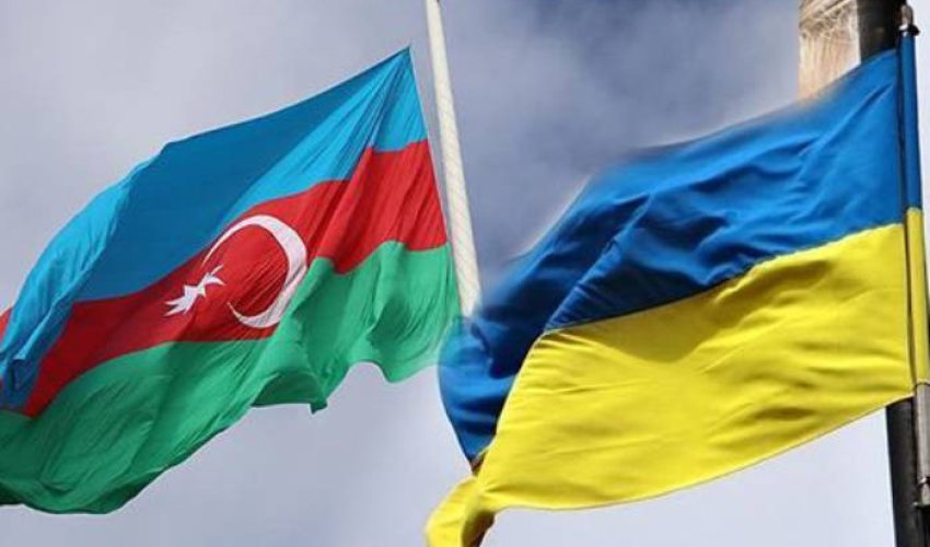 Azərbaycan vətəndaşlarından Ukraynaya enerji avadanlıqları üzrə humanitar yardım göndərilib