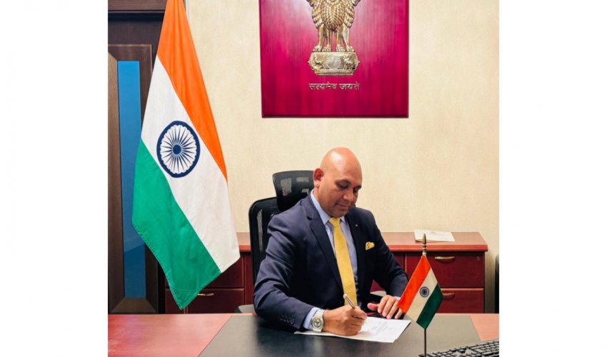 Hindistanın Azərbaycandakı yeni səfiri Bakıya gəlib