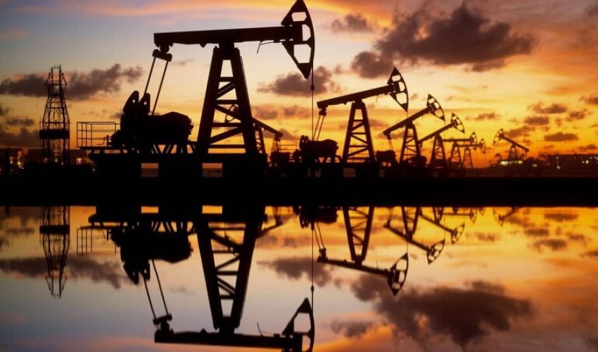 Central bank forecasts oil at $64 per barrel, gas at $269 per 1,000 cubic metres