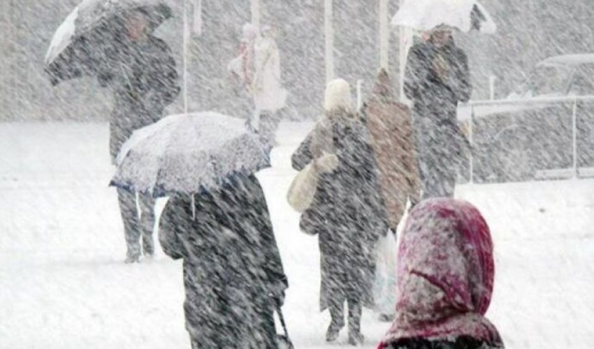 Ölkə ərazisində çovğun müşahidə olunur