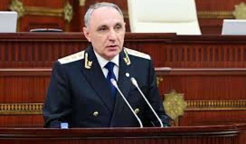 Baş prokuror gənclərin kriminalistika biliklərinin zəifliyindən narahatdır