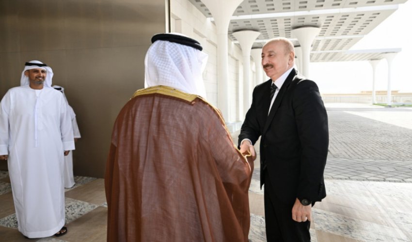 Prezidentin sosial media səhifələrində BƏƏ-yə işgüzar səfərindən video paylaşılıb