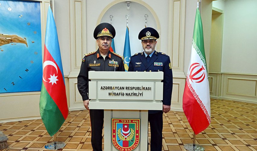 Zakir Həsənov iranlı həmkarı ilə görüşüb