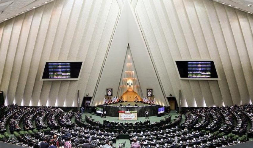 Парламент Ирана за закрытыми дверями обсудит переговоры с Америкой