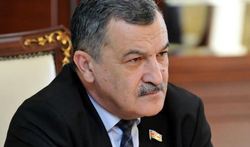 Deputat bələdiyyələrdə könüllülük hərəkatının yaradılmasını təklif edir