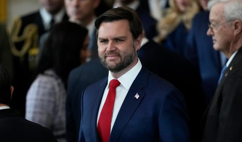 Вэнс вылетел из Еревана в Баку