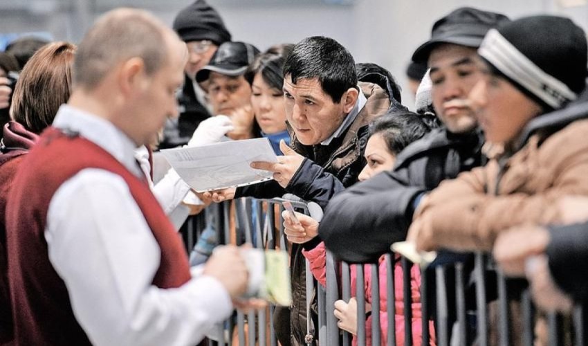 Россия ужесточает требования для мигрантов