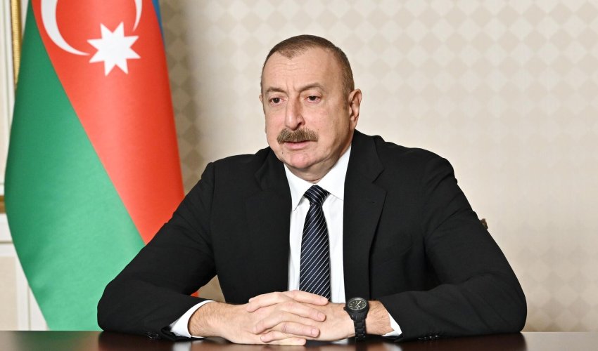 Ильхам Алиев поздравил Масуда Пезешкиана