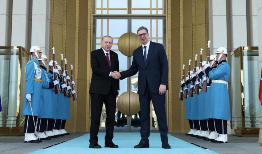 Ərdoğan Vuçiçi qəbul edib