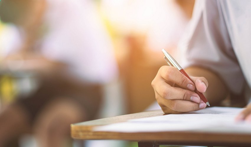 Xarici dillər üzrə fəlsəfə doktoru imtahanı keçirilib