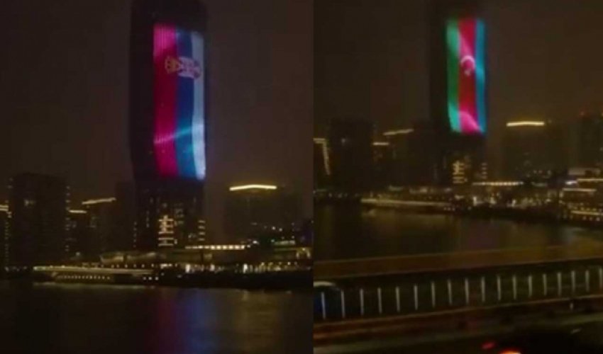 Belqraddakı binalardan biri Azərbaycan bayrağının rəngləri ilə işıqlandırılıb
