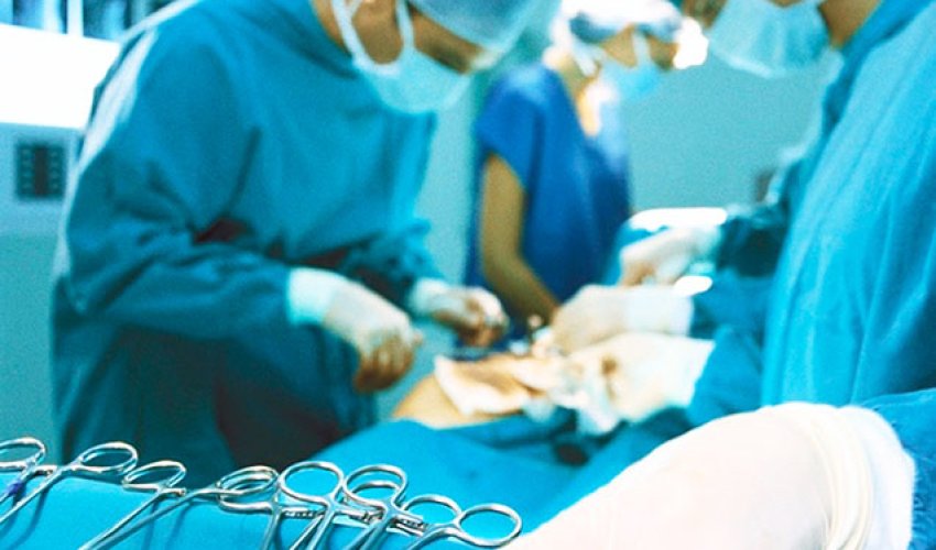 Bakıda estetik əməliyyat etdirən 43 yaşlı qadın ölüb/Yenilənib