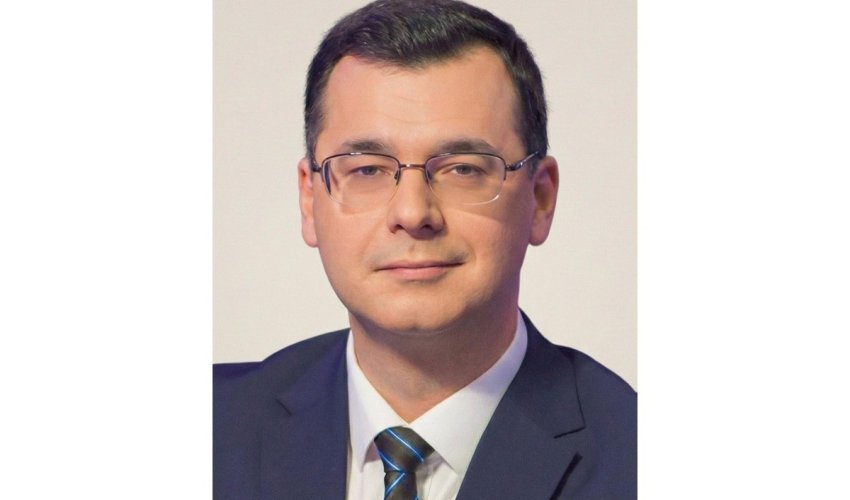 Mədəniyyət nazirinin müşaviri vəzifəsindən azad edilib