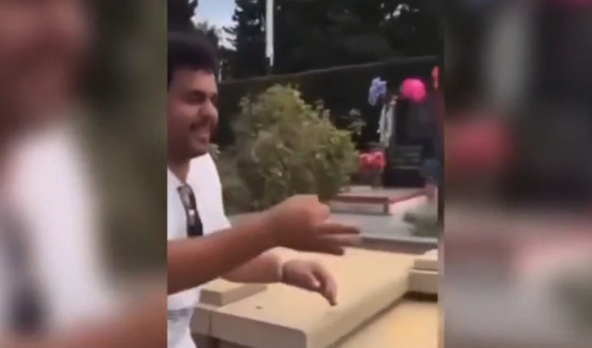 Şəhidlər xiyabanında qeyri-etik videolar çəkən ərəblər deportasiya olunublar