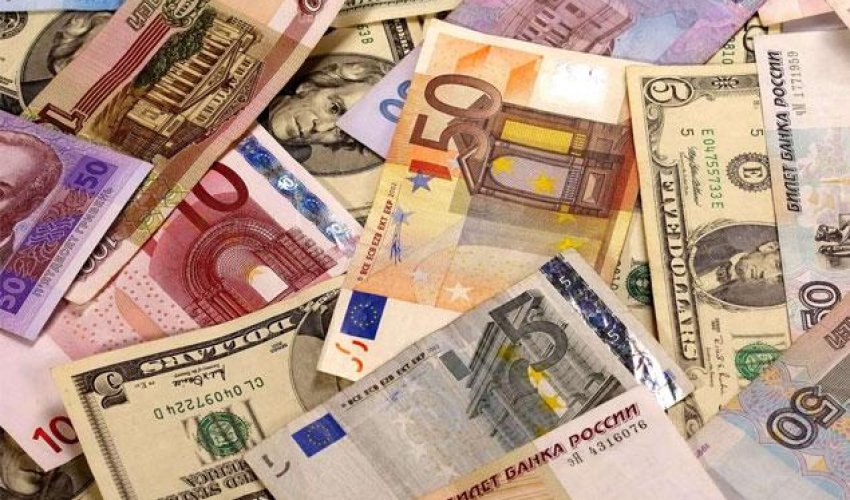 Avro və rubl ucuzlaşıb - Məzənnə