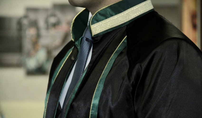 Azərbaycanda üç vəki lcəzalandırılıb