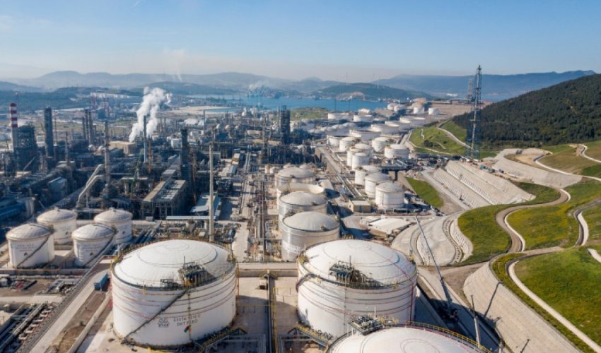 НПЗ SOCAR в Турции начал сокращать закупки российской нефти