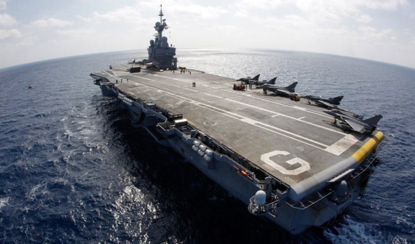 Крупнейший неамериканский авианосец уже в Атлантике
