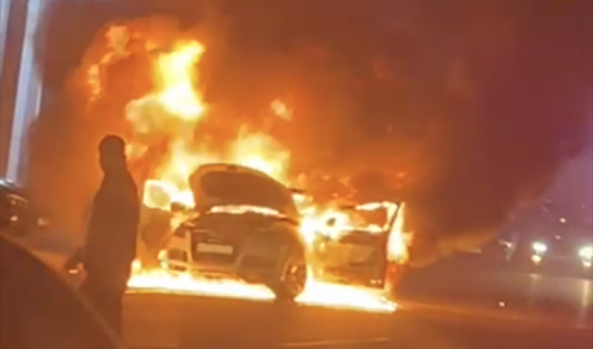 Автомобиль наехал на сотрудников МЧС в Сальяне: есть погибший