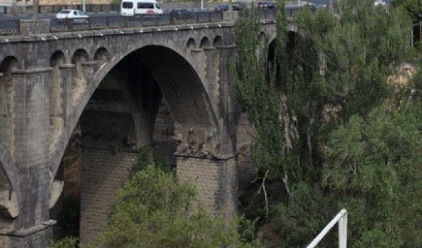 В реке нашли тело бывшего прокурора Армении