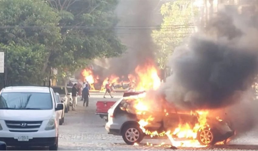 Meksikada kartel liderinin öldürülməsi kütləvi iğtişaşlara səbəb olub