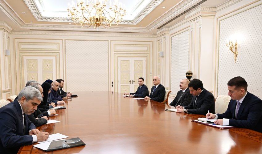 Aliyev receives Iran&rsquo;s roads minister in Baku