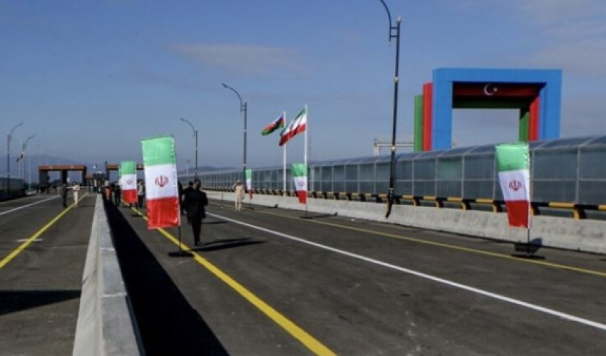 Rusiya vətəndaşlarını İranı Azərbaycan vasitəsilə tərk etməyə çağırıb