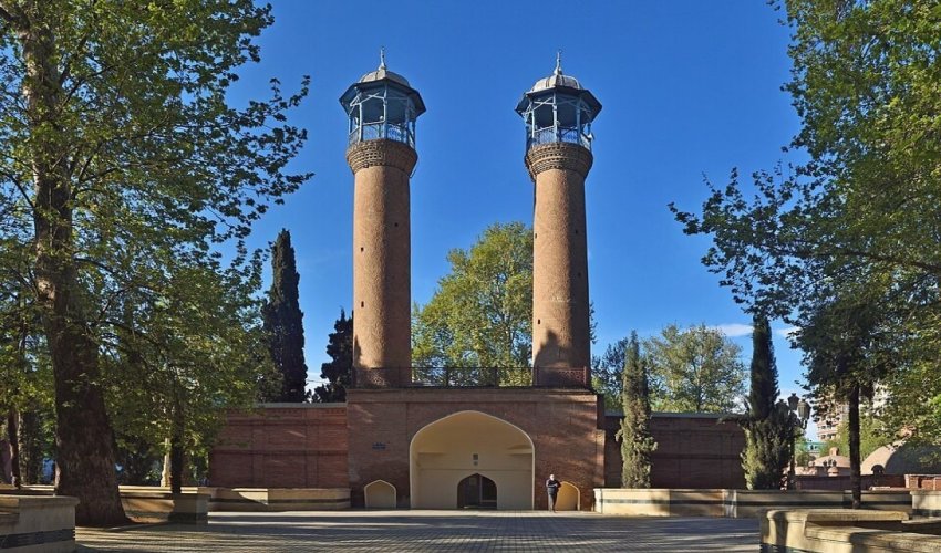 На реставрацию Джума-мечети в Гяндже выделено 1,6 млн манатов