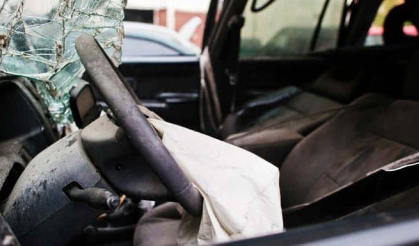 Goranboyda iki avtomobil toqquşub, xəsarət alanlar var