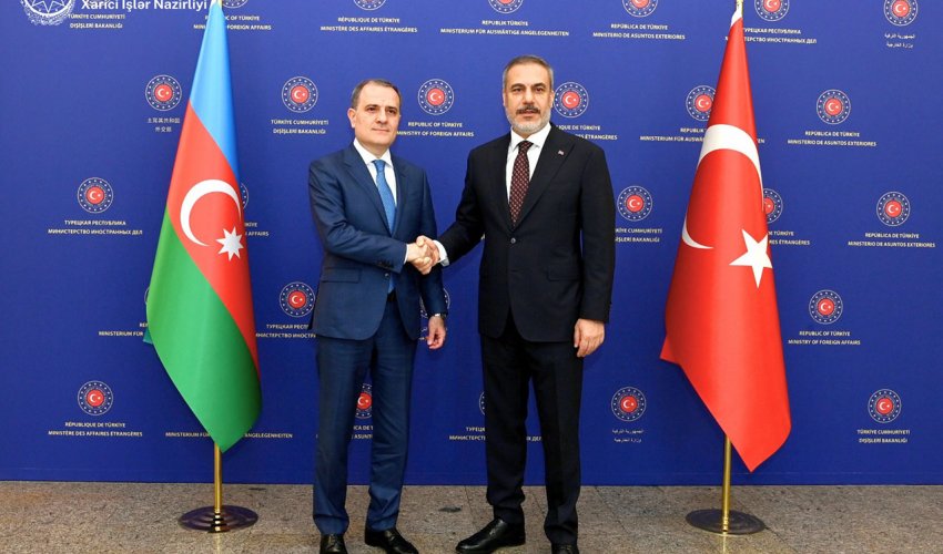 Ceyhun Bayramov türkiyəli həmkarı ilə danışıb/Yenilənib