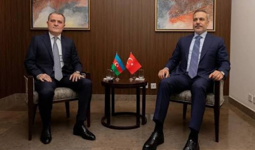 Ceyhun Bayramovla Hakan Fidan arasında Ər-Riyadda görüş keçirilib