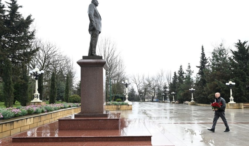 
Prezident İlham Əliyev Şamaxı rayonuna səfər edib