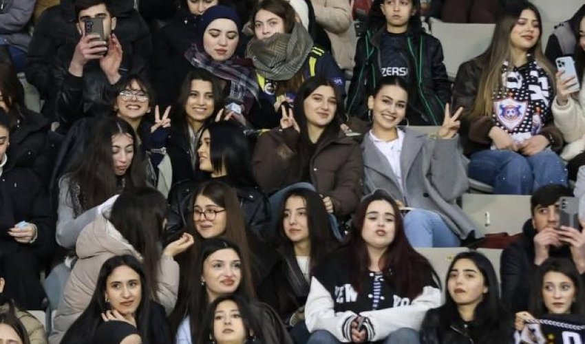 &ldquo;Qarabağ&rdquo;ın xanım azarkeşləri üçün giriş pulsuz olacaq