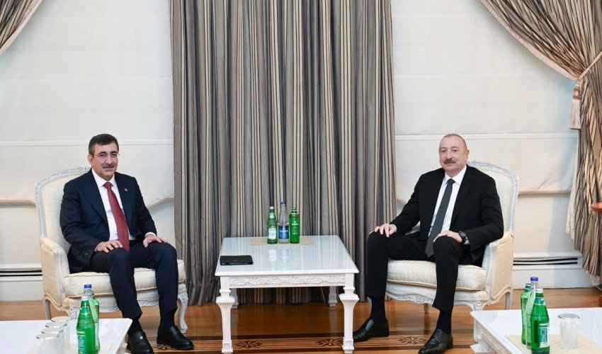 Azərbaycan Prezidenti Türkiyə vitse-prezidenti ilə görüşüb