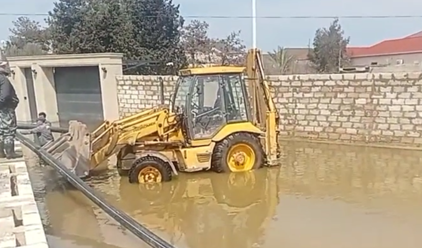 Bu ərazilər də yağış sularından təmizlənir - <span style=